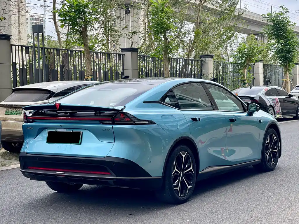 Changan Deepal DARK BLUE L07