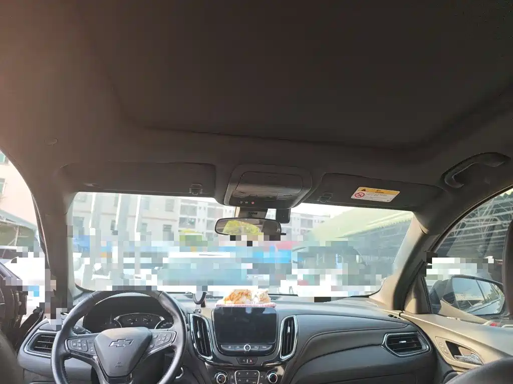 Chevrolet Equinox — миниатюра 14