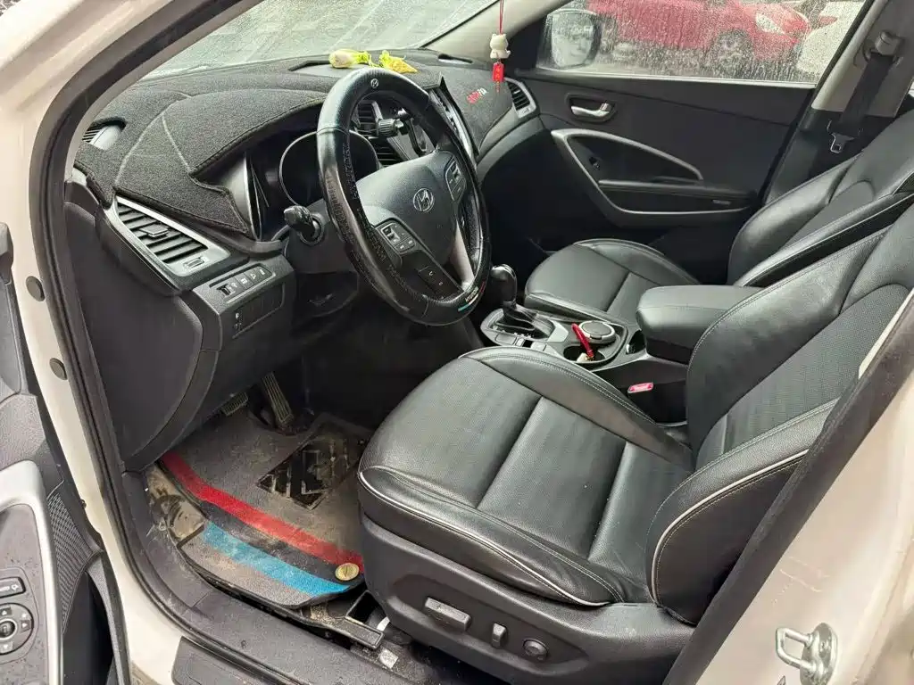 Hyundai Santa Fe — миниатюра 7