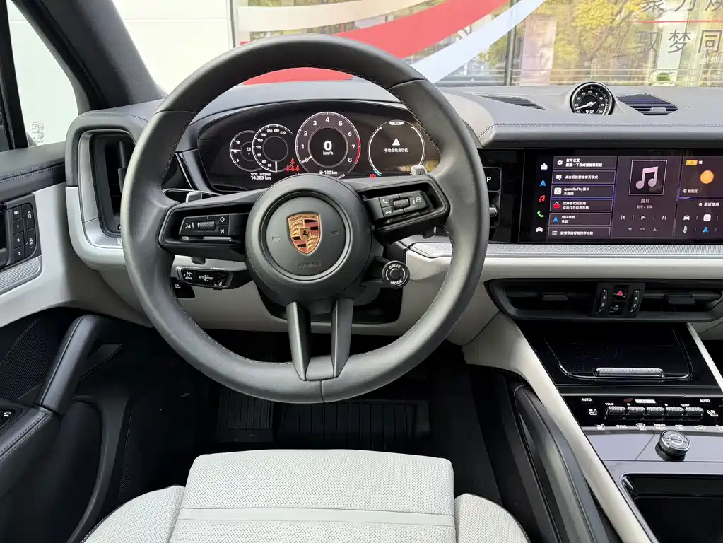Porsche Cayenne — миниатюра 15