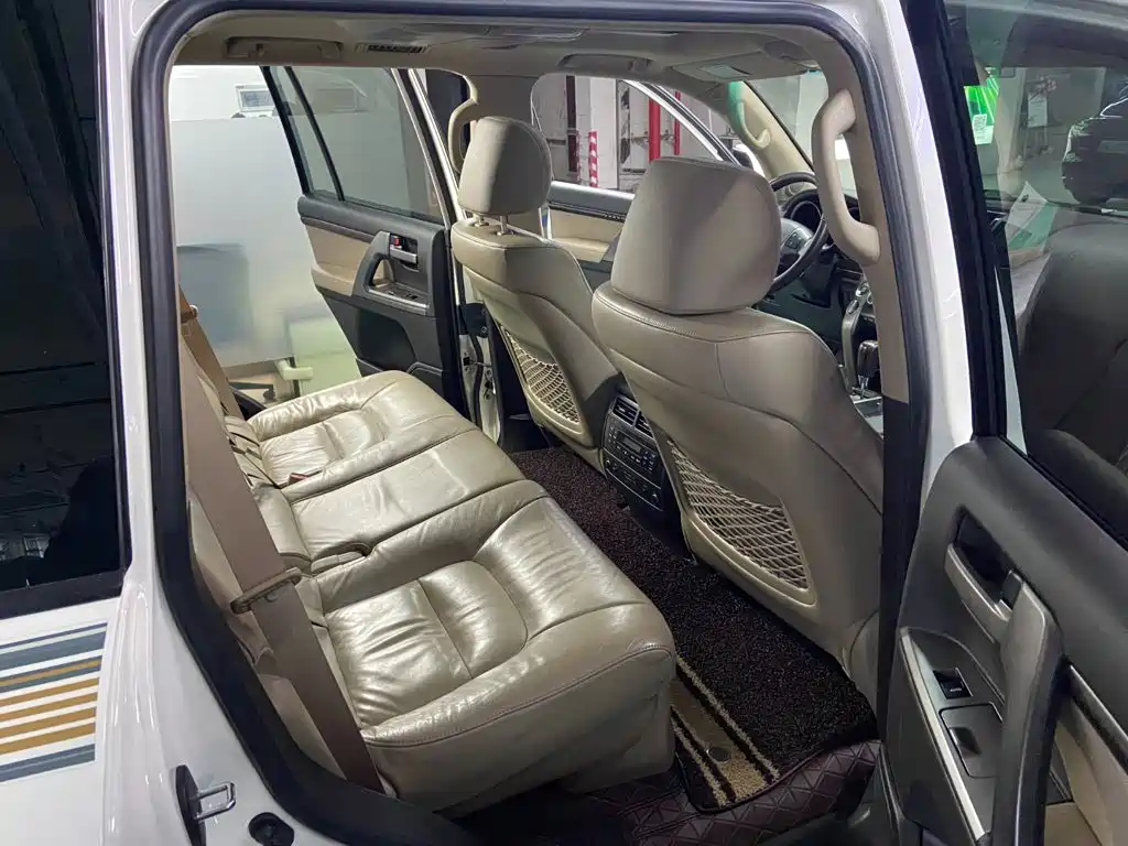 Toyota Land Cruiser — миниатюра 5