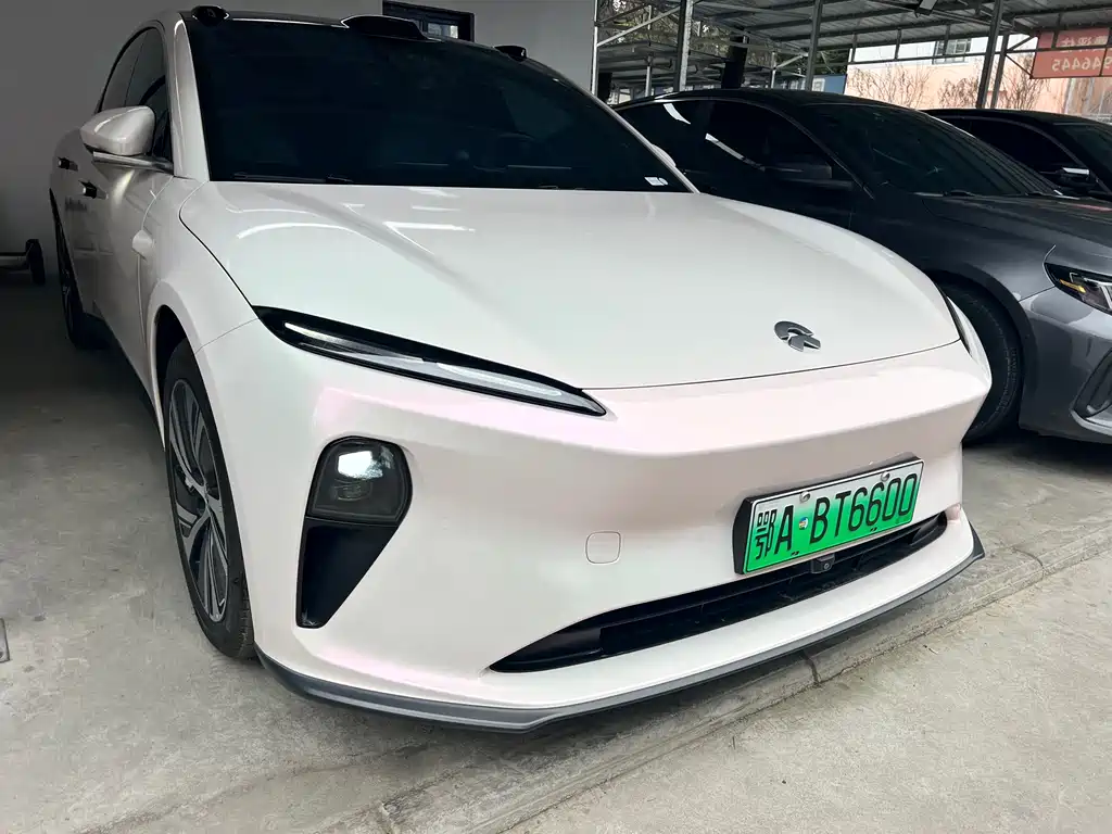 NIO NIO ET5