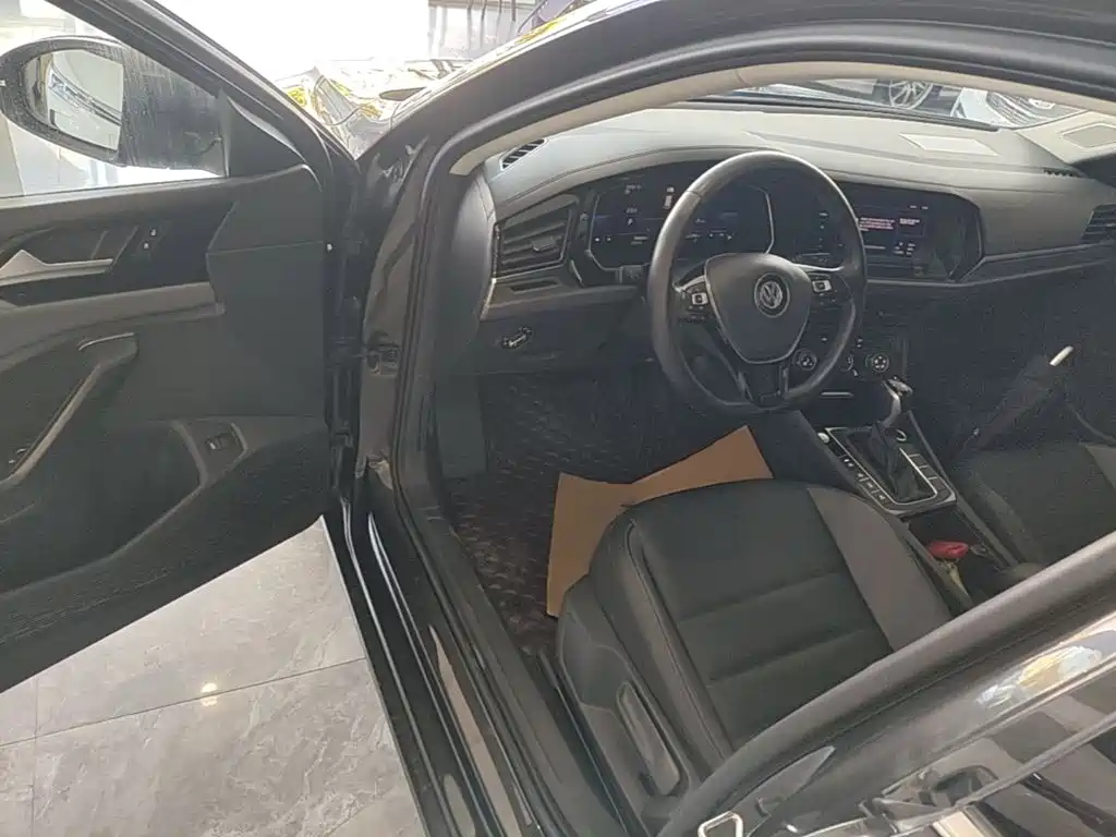 Volkswagen Sagitar — миниатюра 16