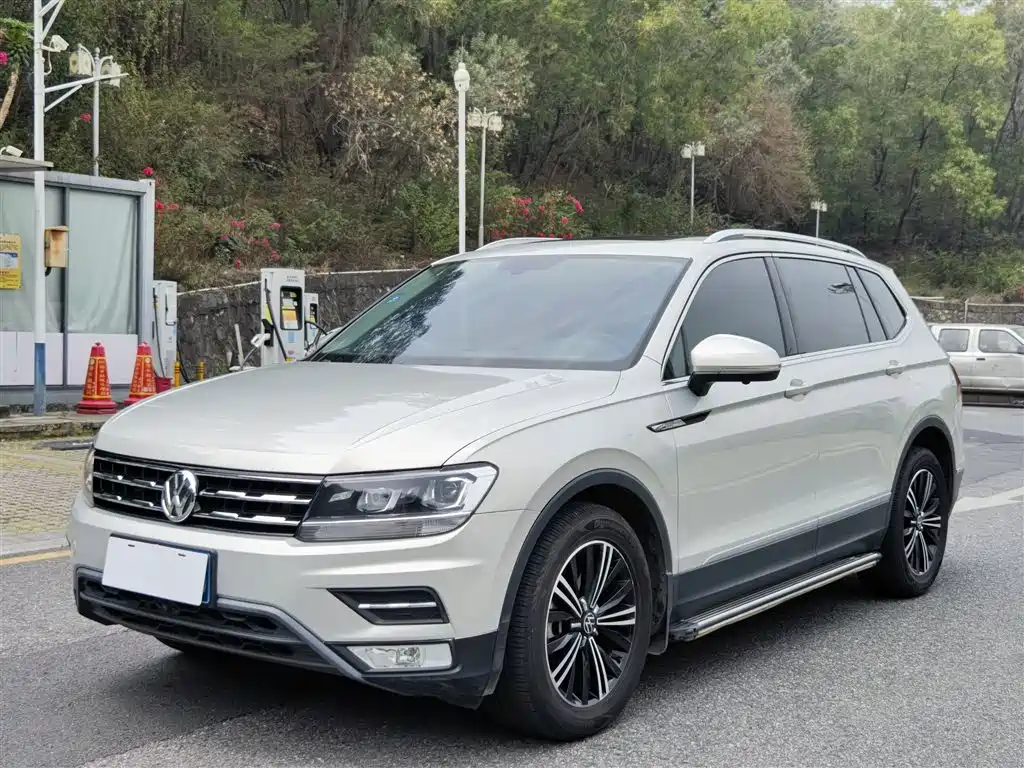 Volkswagen Tiguan L 2021