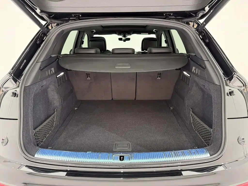 Audi Q5L — миниатюра 30