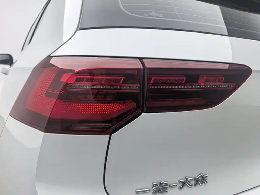 Volkswagen Golf — миниатюра 14