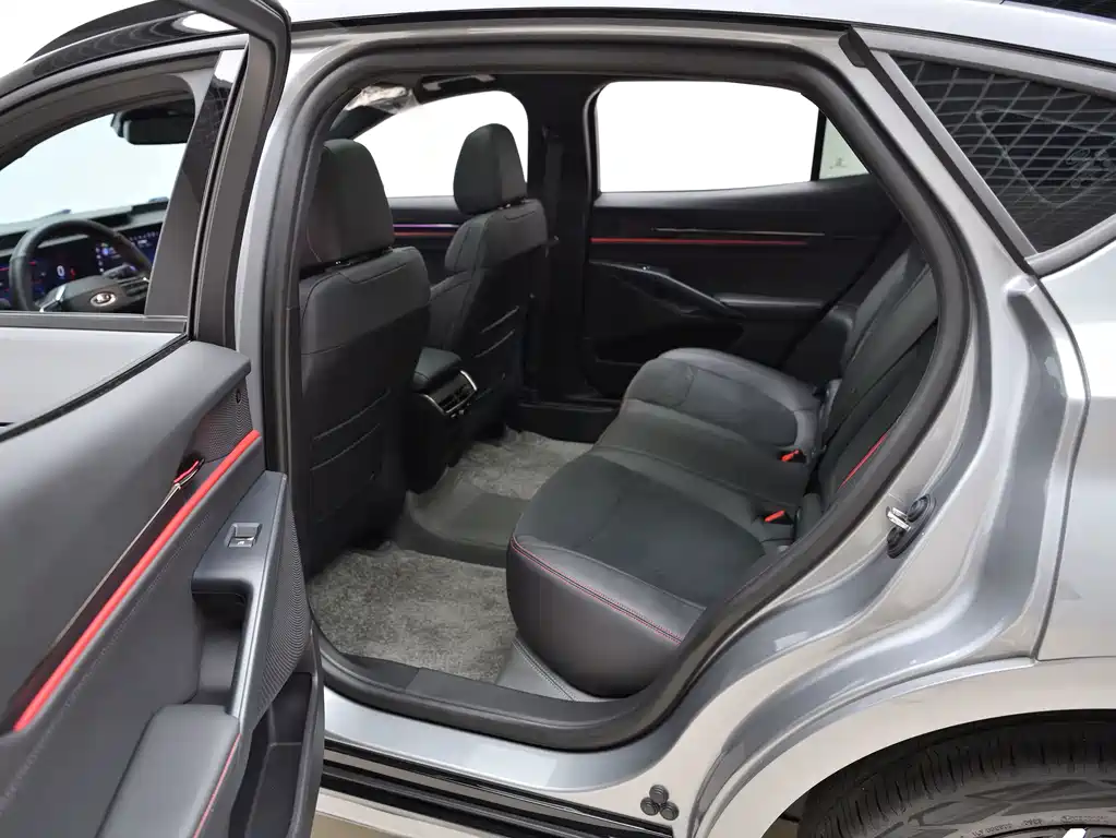 Ford Mondeo — миниатюра 12