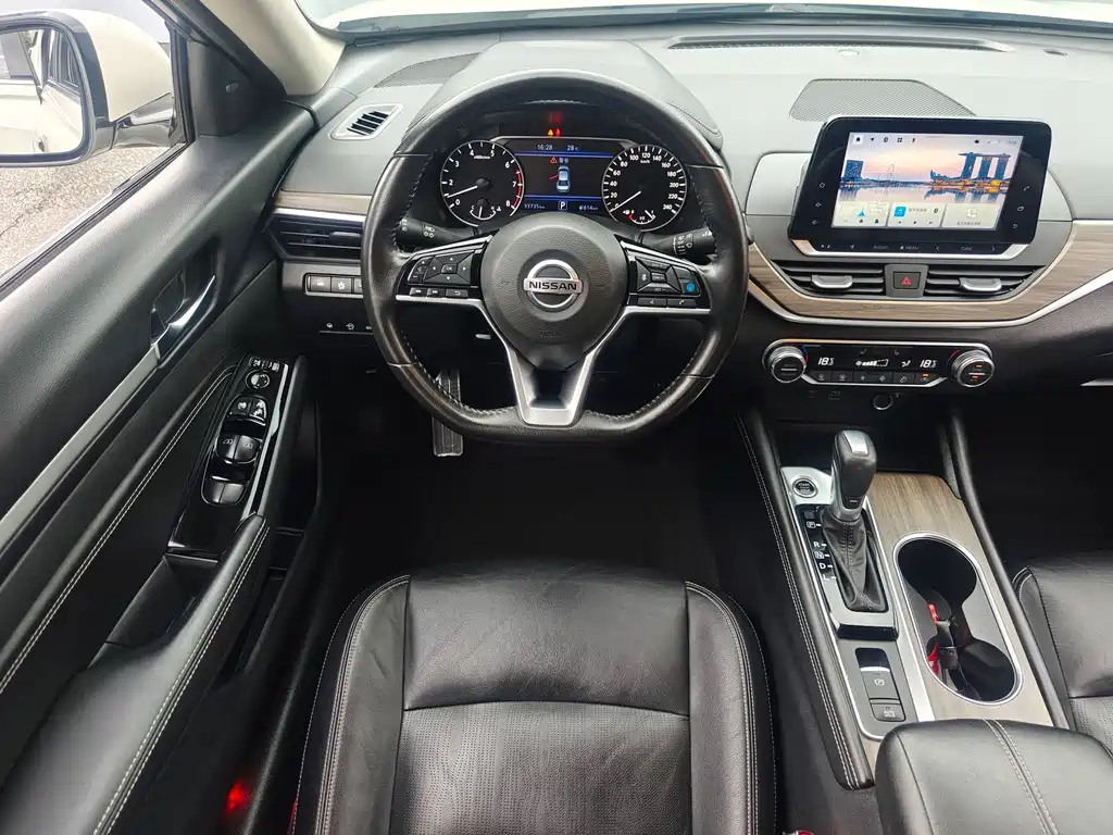 Nissan Teana — миниатюра 14