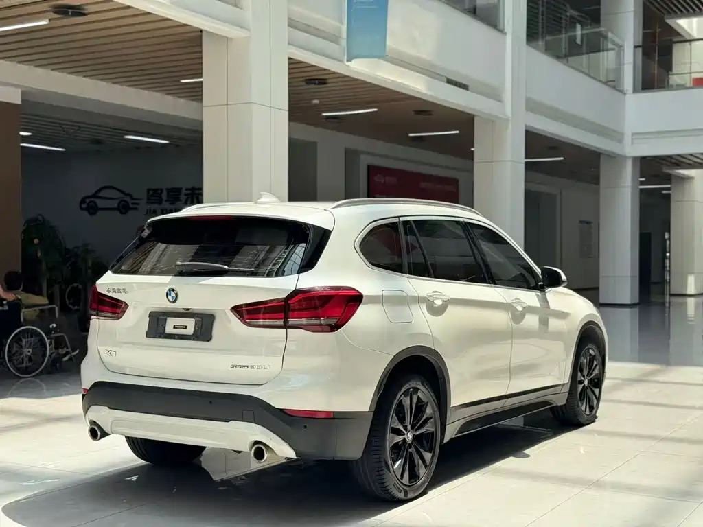 BMW X1 — миниатюра 5