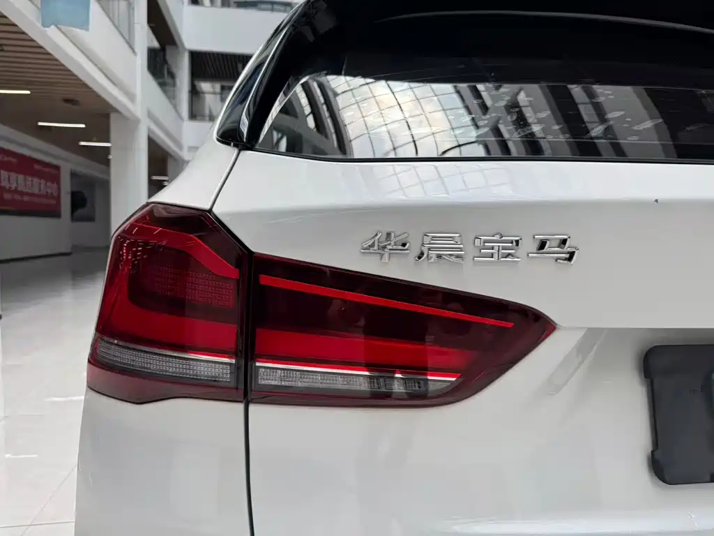 BMW X1 — миниатюра 22