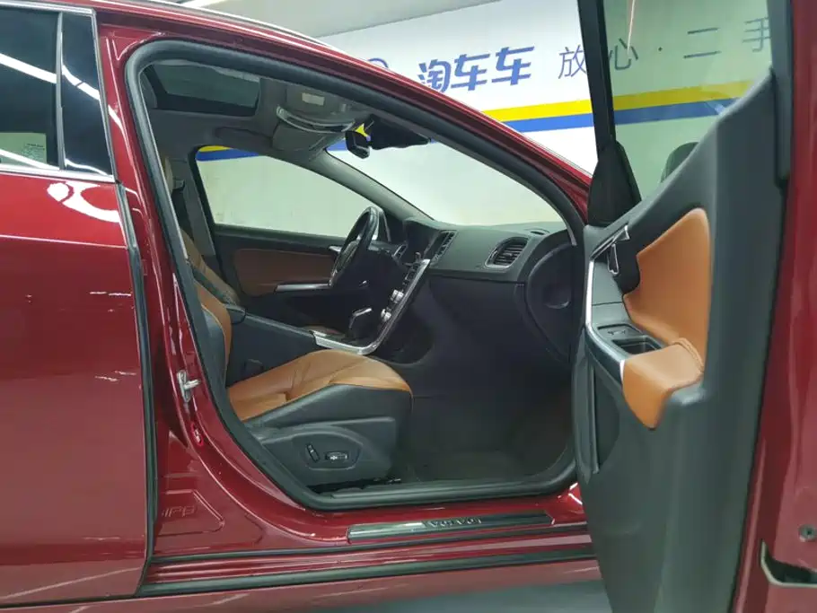 Volvo V60 — миниатюра 8