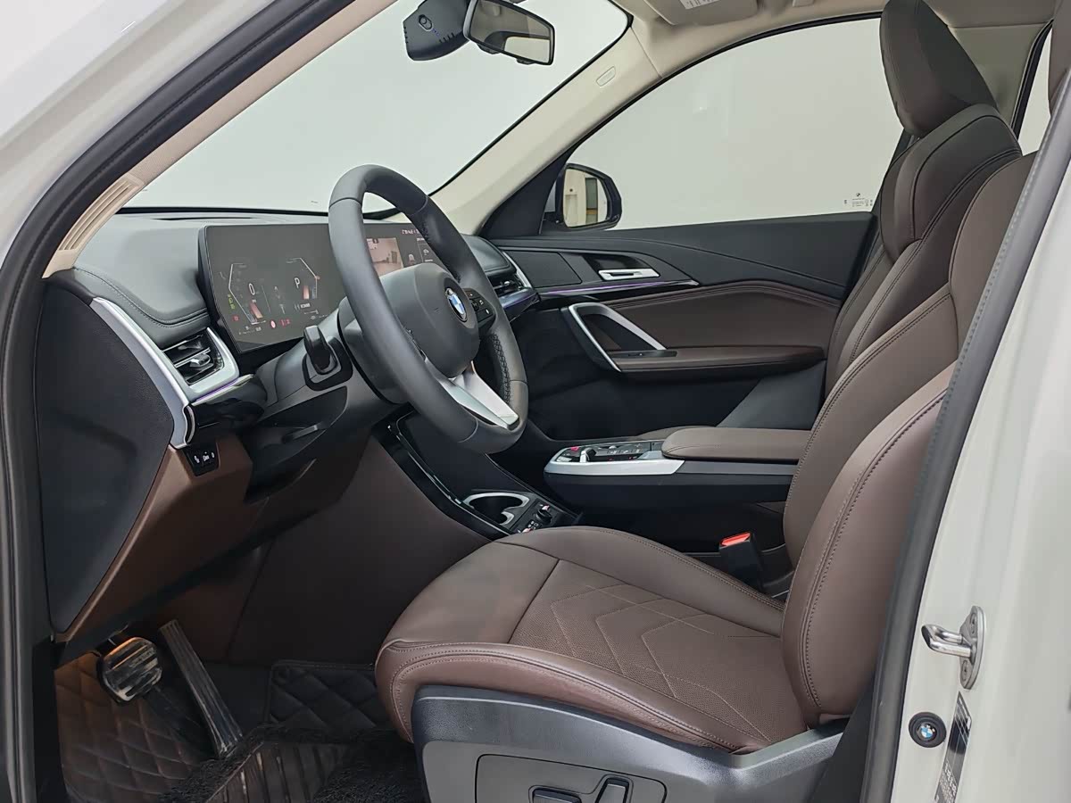 BMW X1 1.5 л 2024 г. Белый, пробег 23900 км