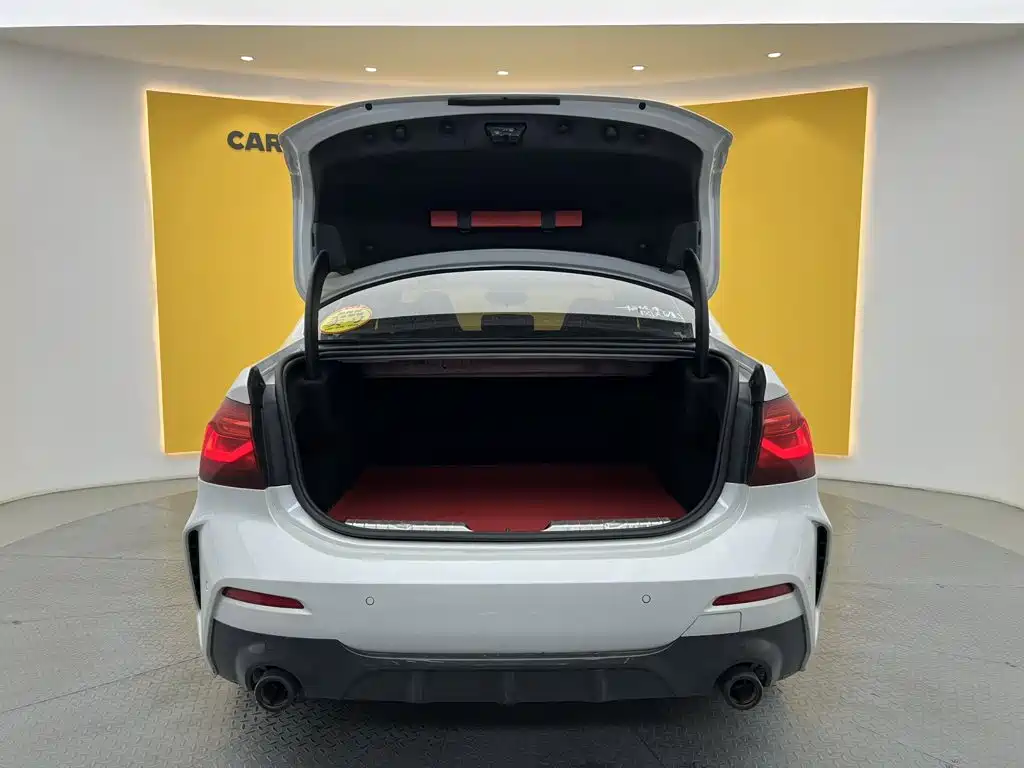 BMW 1 Series — миниатюра 11