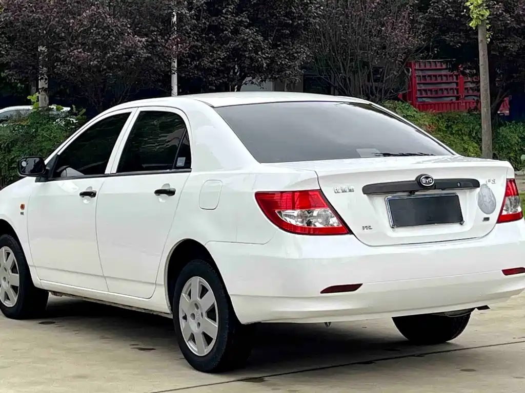 BYD F3 — миниатюра 13