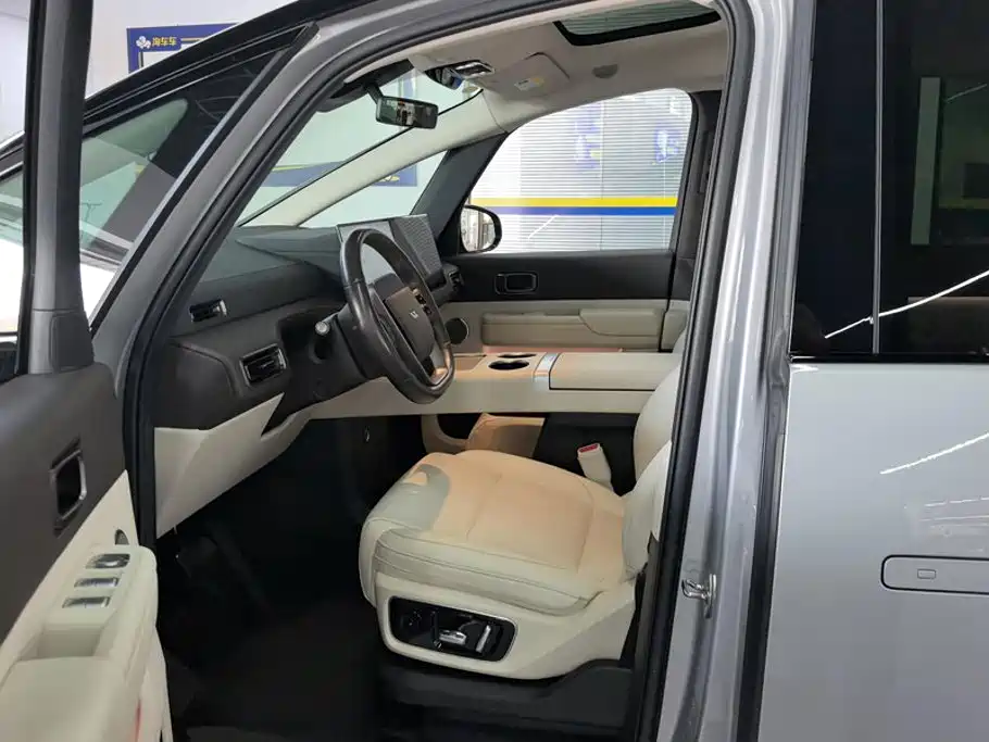 Li Auto Li MEGA — миниатюра 9