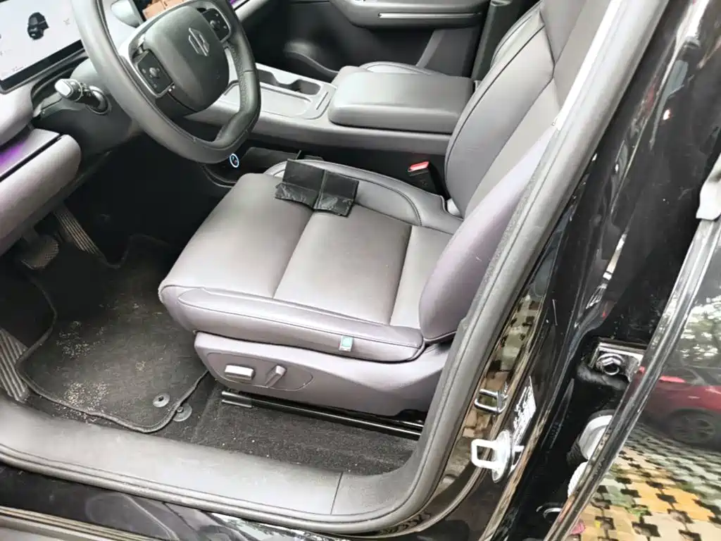 Leapmotor Leapmotor C10 — миниатюра 15
