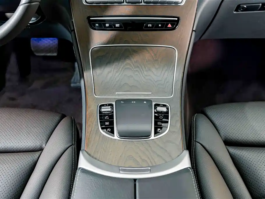 Mercedes-Benz GLC — миниатюра 12