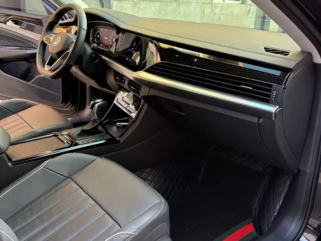 Volkswagen 帕萨特插电混动 — миниатюра 9