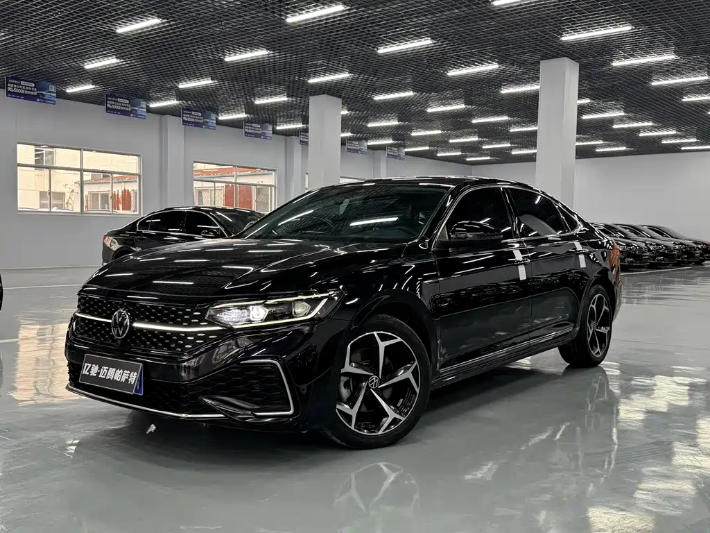 Volkswagen Passat 2023