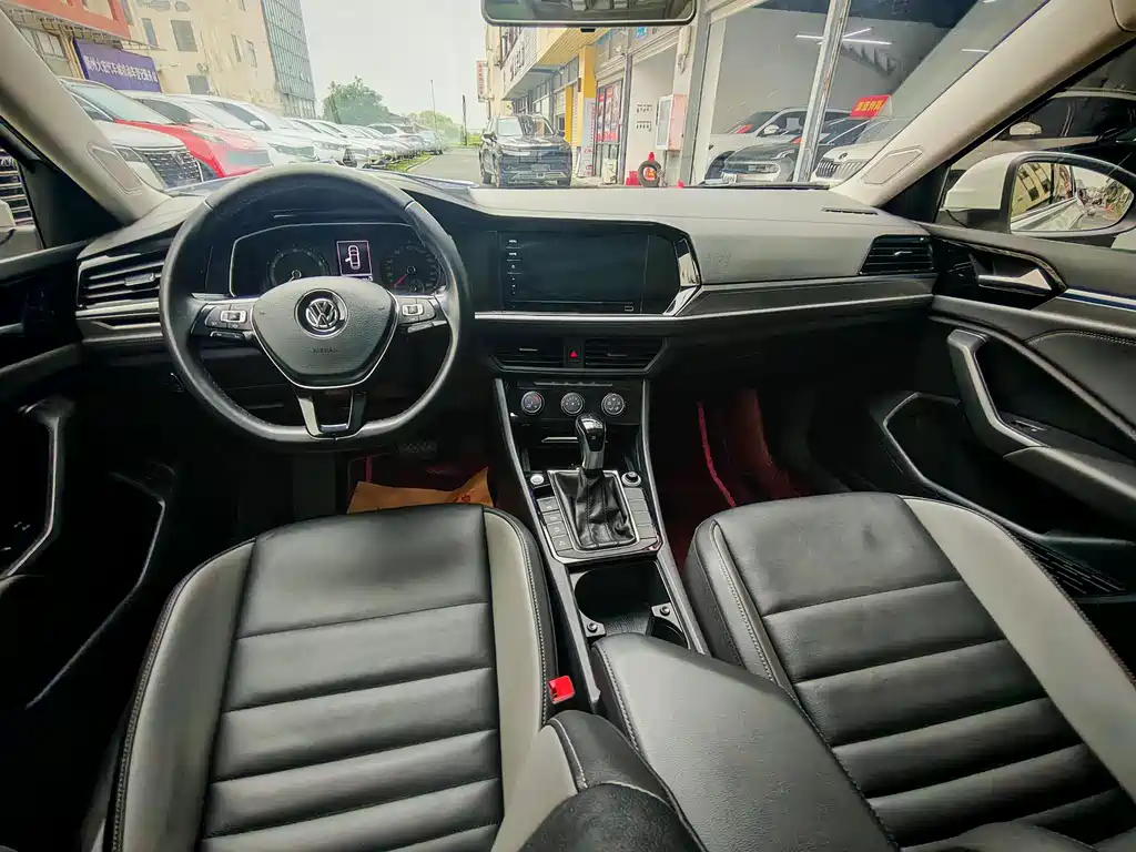 Volkswagen Sagitar 2020 200TSI DSG Comfort VI
