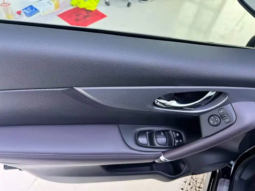 Nissan Qashqai 2022 2.0L CVT XV Prem