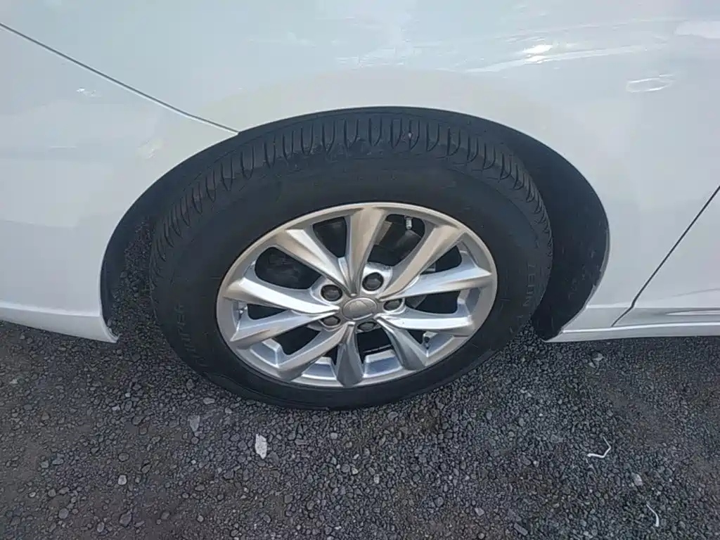 Roewe i5 — миниатюра 23