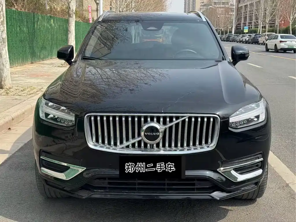 Volvo XC90 2024 B6 Luxury 7 мест