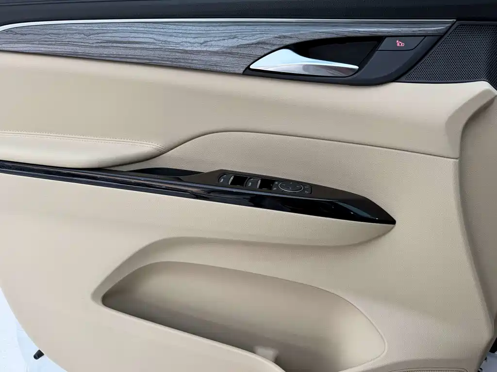 Buick GL8 Hybrid — миниатюра 16