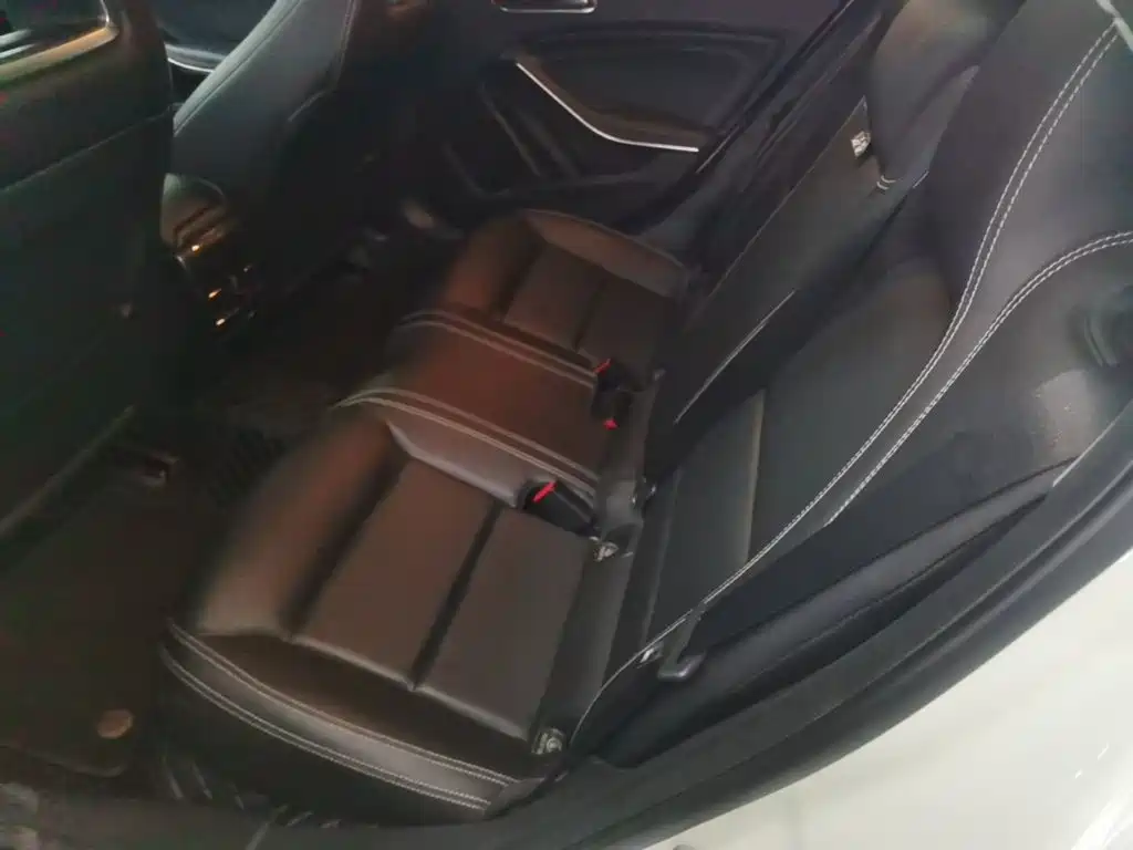 Mercedes-Benz GLA — миниатюра 17