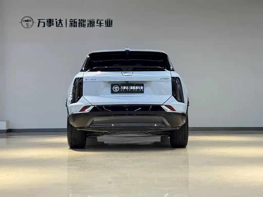 Cadillac IQ — миниатюра 4