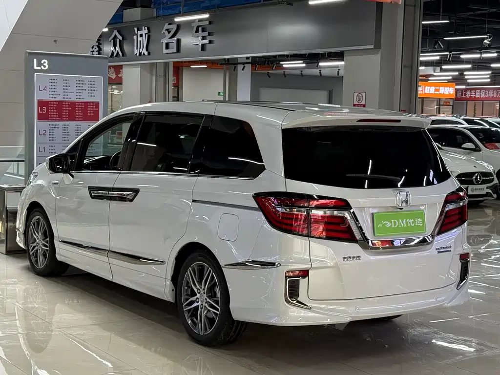 Honda Elysion — миниатюра 7