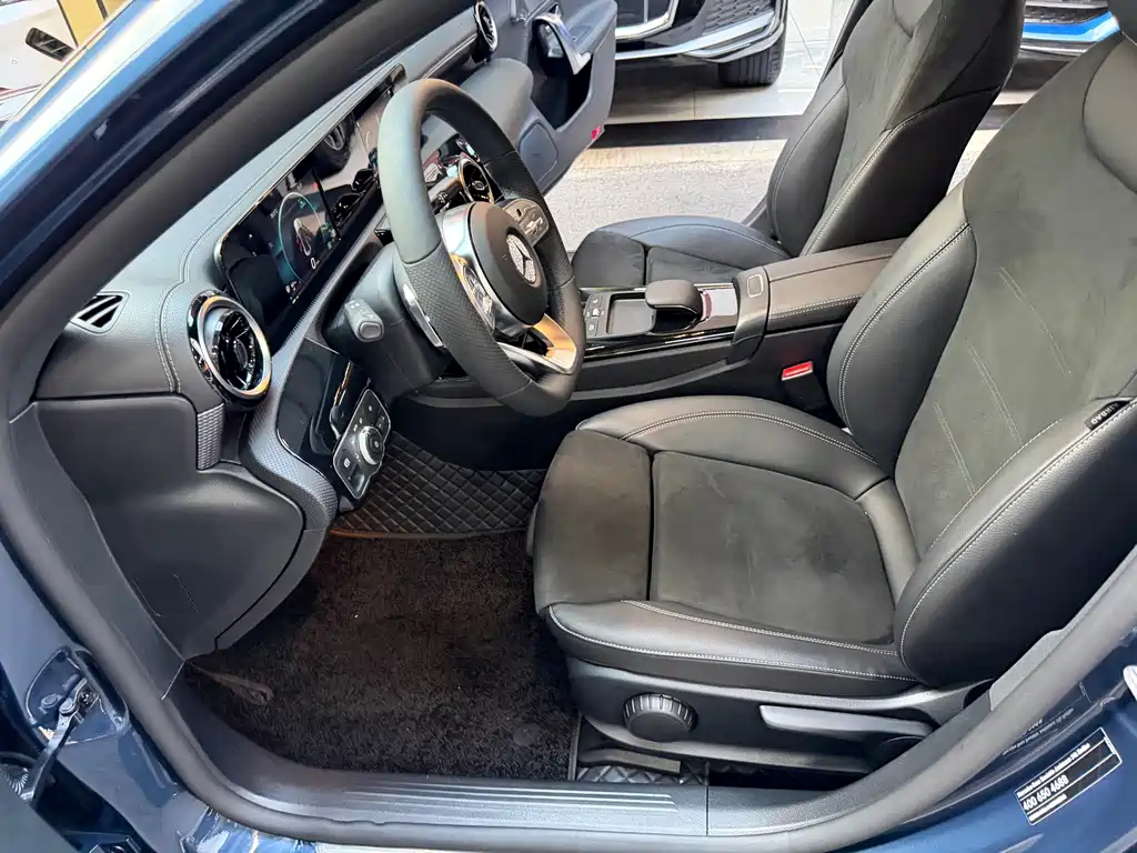 Mercedes-Benz A-Class — миниатюра 8