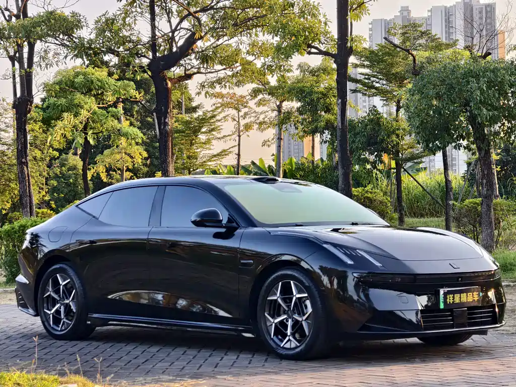 Lynk & Co 10 — миниатюра 3