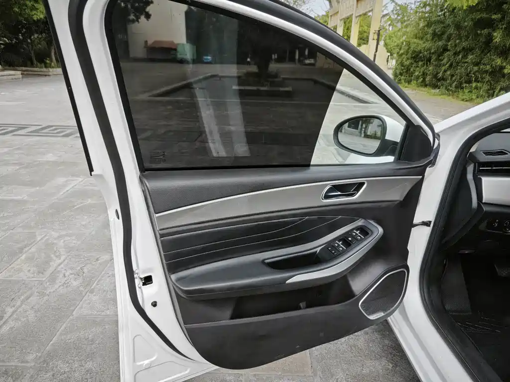 Chery Arrizo 5 — миниатюра 4