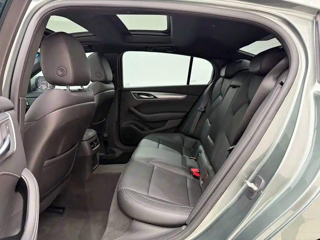 Cadillac CT5 — миниатюра 19
