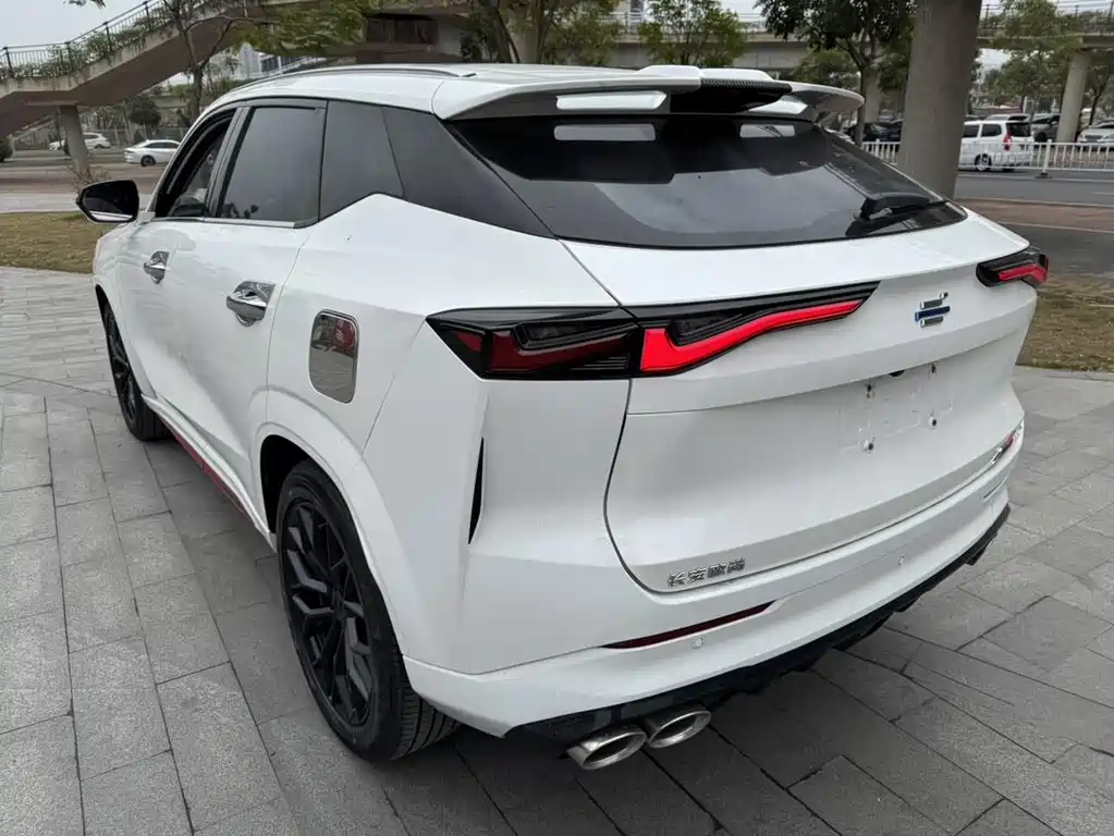 CHANGAN CHANGAN AUCHAN Z6