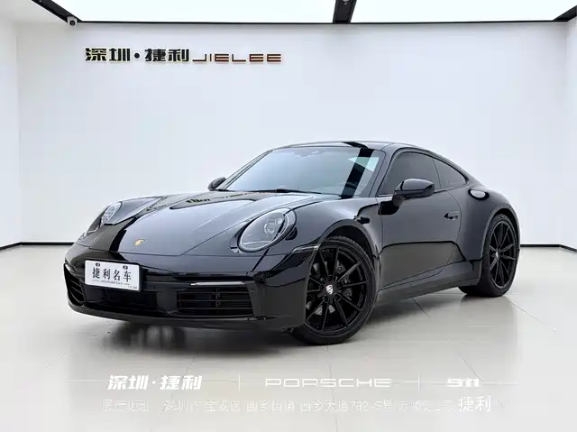 PORSCHE 911 2022