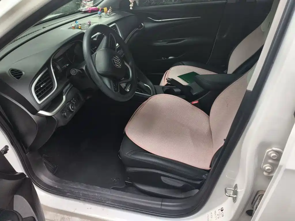 Buick Excelle — миниатюра 11
