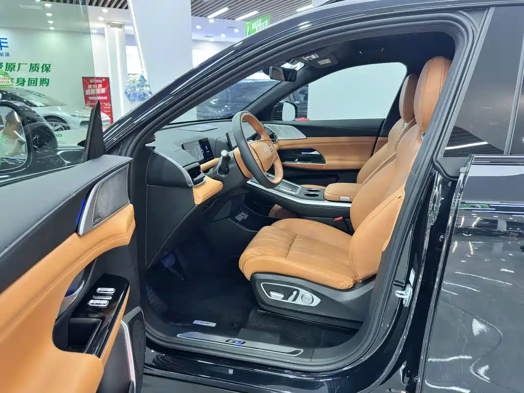 XPeng G9 — миниатюра 4