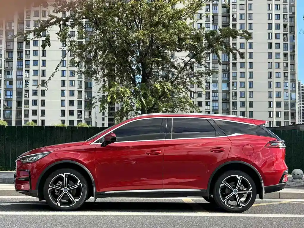 BYD Tang New Energy — миниатюра 4