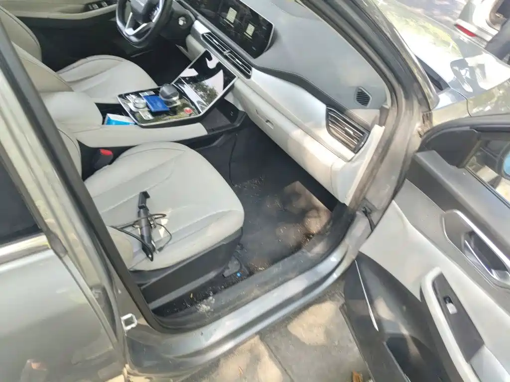 BAIC X7 PHEV — миниатюра 20