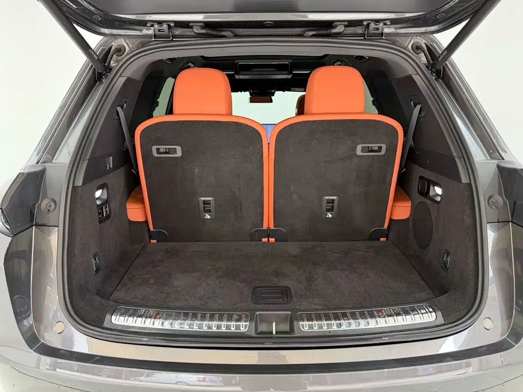 Li Auto Li L8 — миниатюра 30