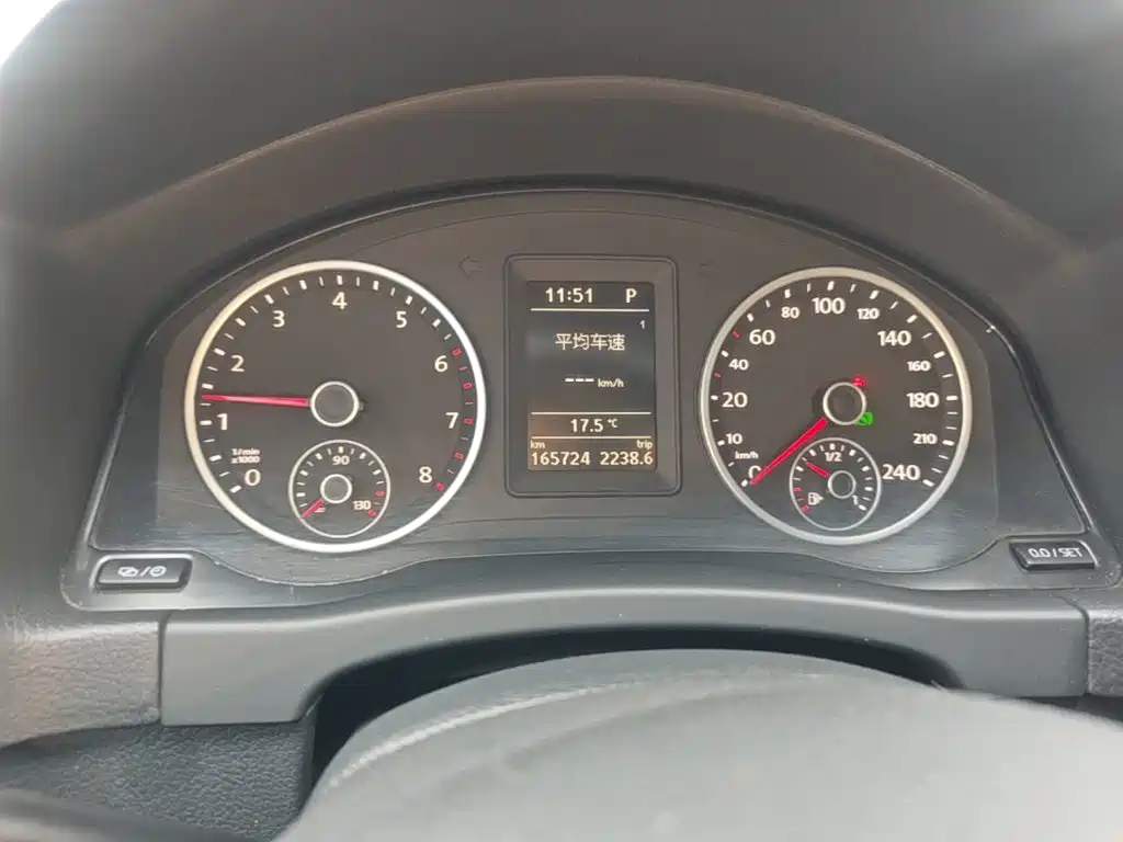 Volkswagen Tiguan — миниатюра 12