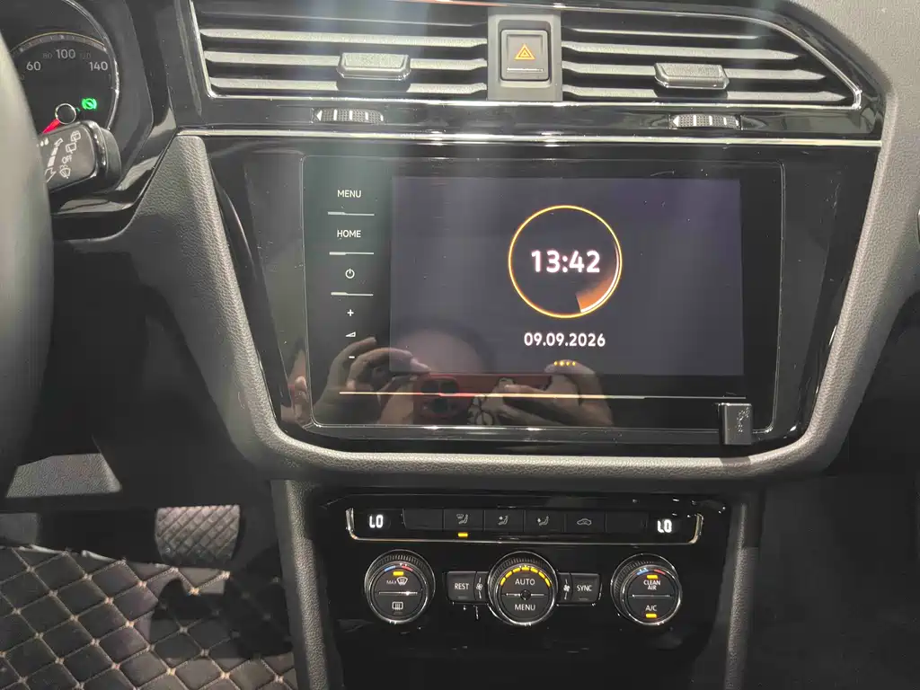Volkswagen Tiguan L — миниатюра 14