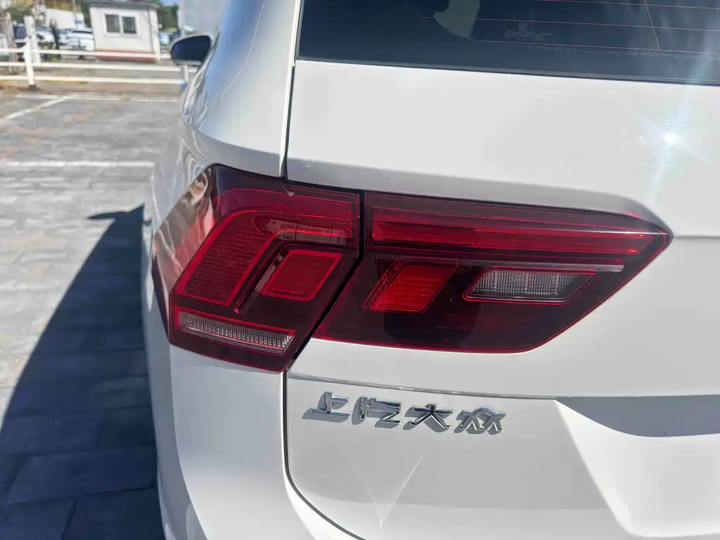 Volkswagen Tiguan L — миниатюра 20