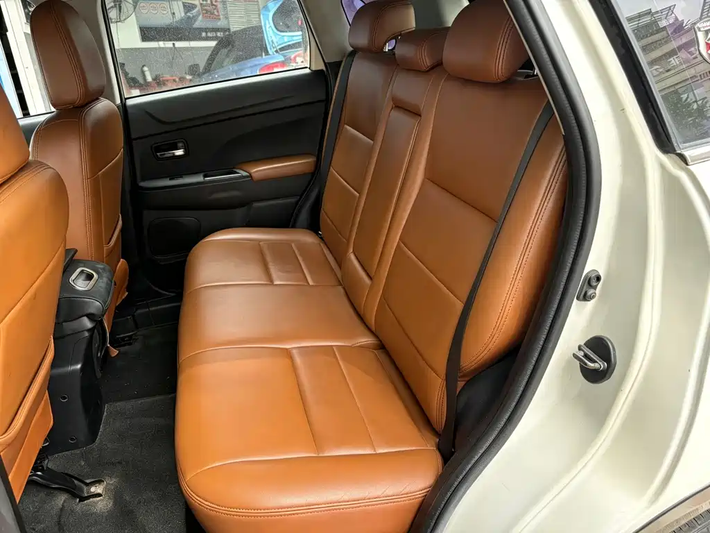 Mitsubishi ASX — миниатюра 9