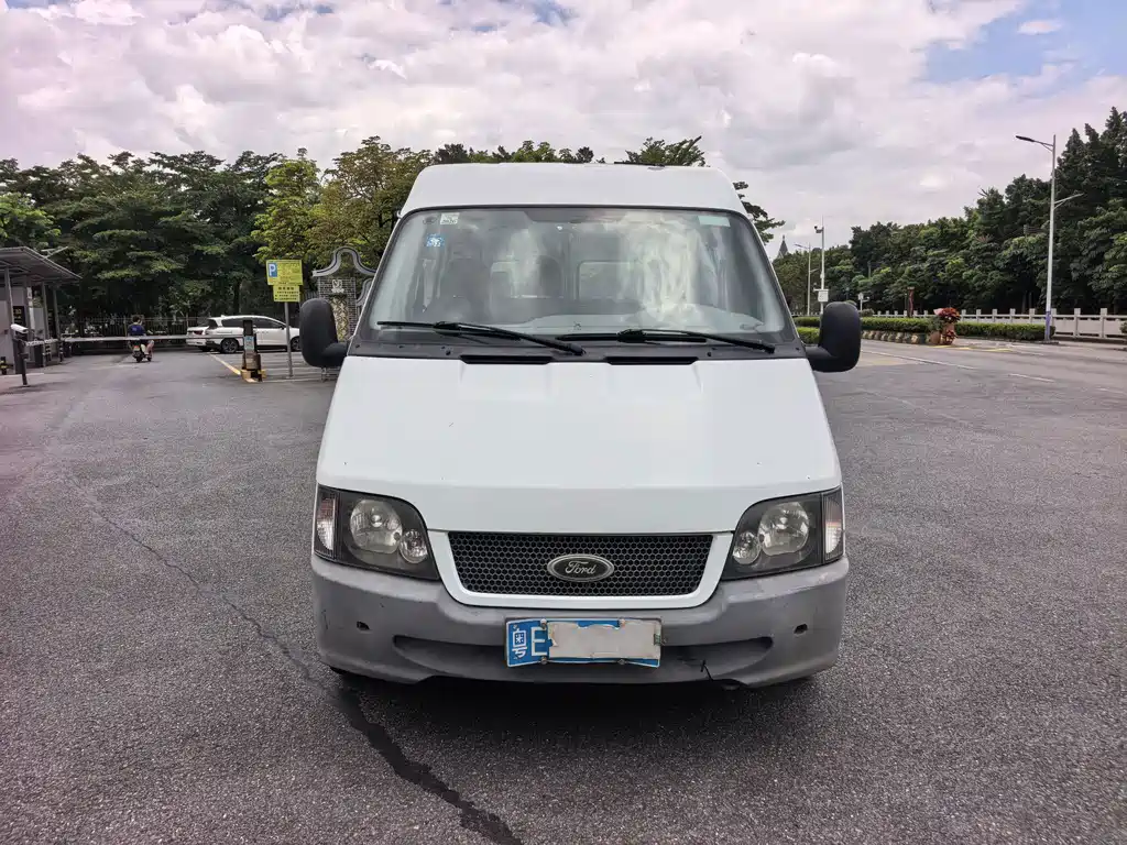 Ford Transit Classic — миниатюра 2
