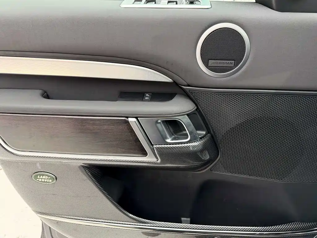 Land Rover Discovery — миниатюра 16