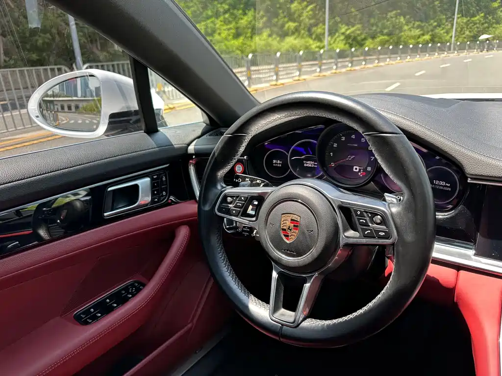 Porsche Panamera — миниатюра 10
