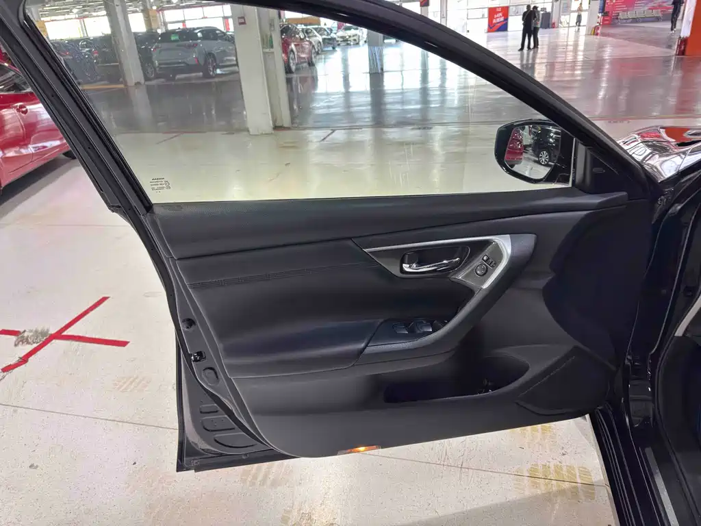 Nissan Teana — миниатюра 14